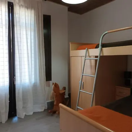 Un Tros De Sal. Casa Rural A Gerri De La Sal. Casa vacanze