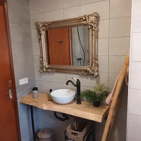 Casa vacanze Un Tros De Sal. Casa Rural A Gerri De La Sal. *